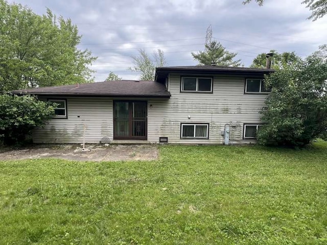 1116 Amherst Ln, University Park, IL 60484 - back of house with a yard