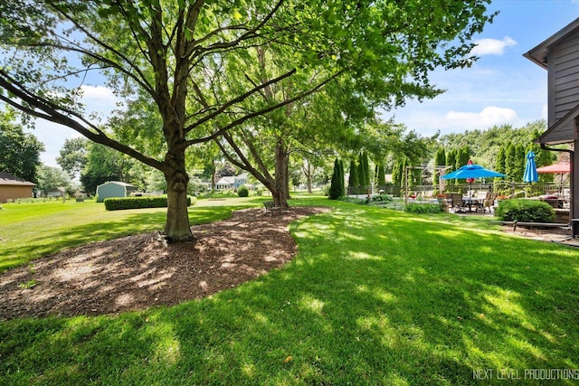 4S064 Hazelcrest Dr, Sugar Grove, IL 60554 - view of green lawn featuring a patio
