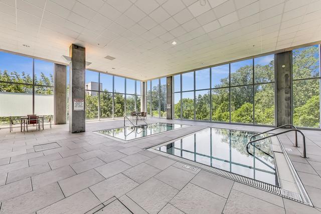 9655 Woods Dr Unit 1009, Skokie, IL 60077 - view of pool