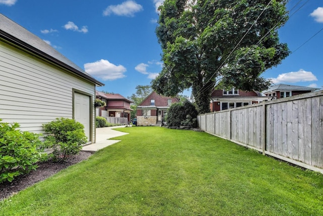 934 Jackson Ave, River Forest, IL 60305 - view of yard featuring a garage