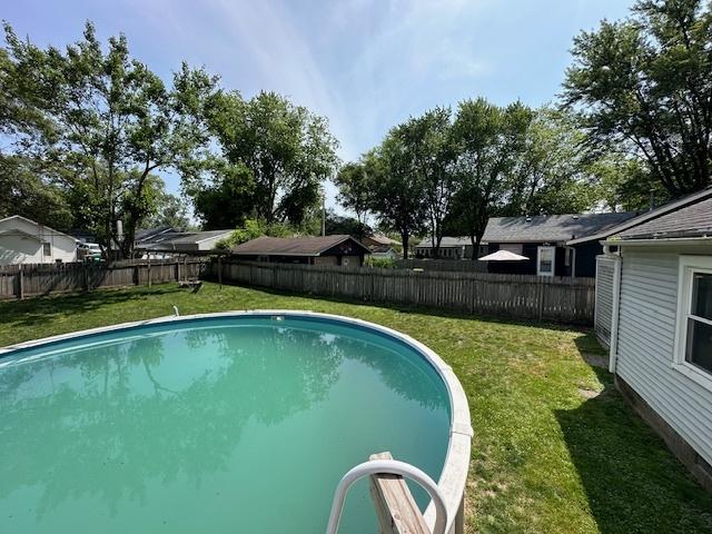 420 Wabash St, Wilmington, IL 60481 - view of swimming pool with a fenced backyard
