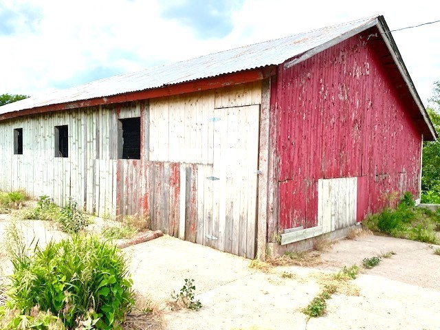 17218 Lincoln Rd, Morrison, IL 61270 - view of outdoor structure