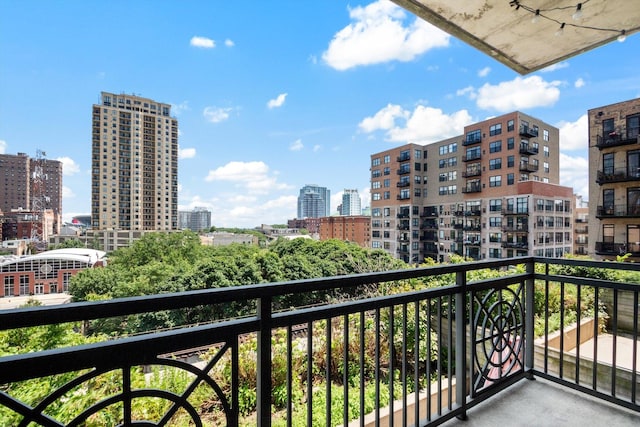 5 E 14th Pl Unit 602, Chicago, IL 60605 - balcony featuring a city view
