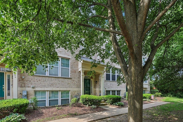5608 Cambridge Way, Hanover Park, IL 60133 - view of front of property featuring brick siding