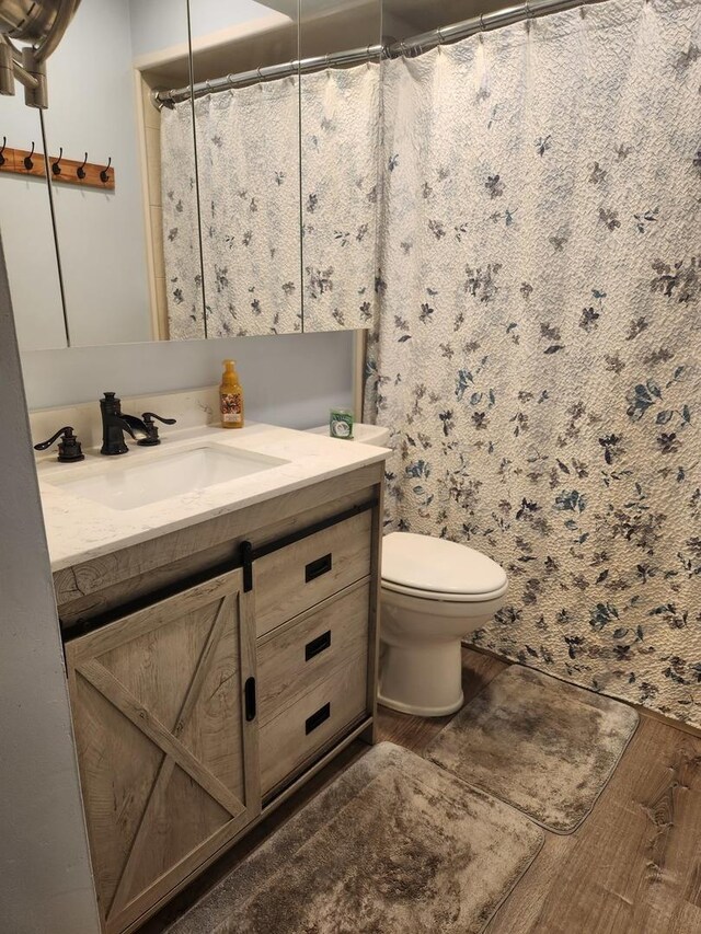 2149 Country Club Dr Unit 16, Woodridge, IL 60517 - full bathroom with wood finished floors and vanity