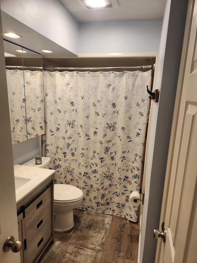 2149 Country Club Dr Unit 16, Woodridge, IL 60517 - full bath featuring wood finished floors and vanity