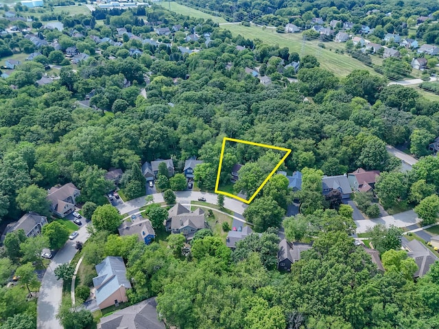 462 Kelly Ln, Crystal Lake, IL 60012 - aerial view of property and surrounding area featuring property parcel outlined and nearby suburban area
