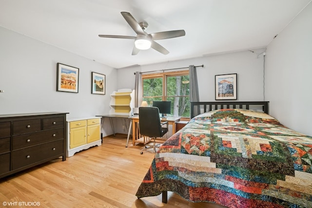 462 Kelly Ln, Crystal Lake, IL 60012 - bedroom featuring light wood-style flooring, an office area, and a ceiling fan