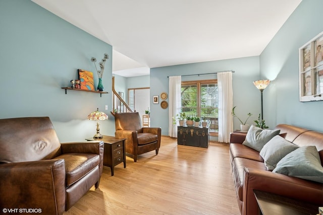462 Kelly Ln, Crystal Lake, IL 60012 - living area with light wood-type flooring