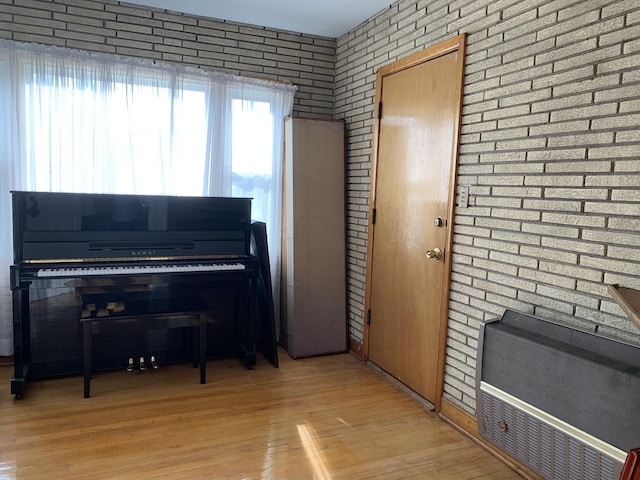 4520 N Austin Ave, Chicago, IL 60630 - sitting room with light wood finished floors and heating unit
