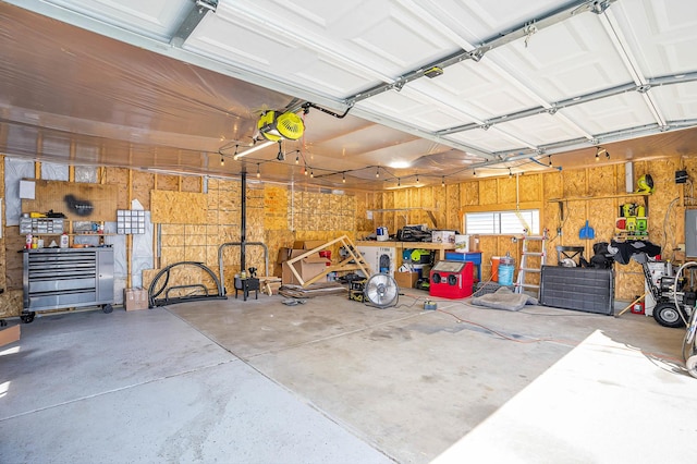 324 N Prospect Dr, Round Lake Park, IL 60073 - garage featuring a workshop area