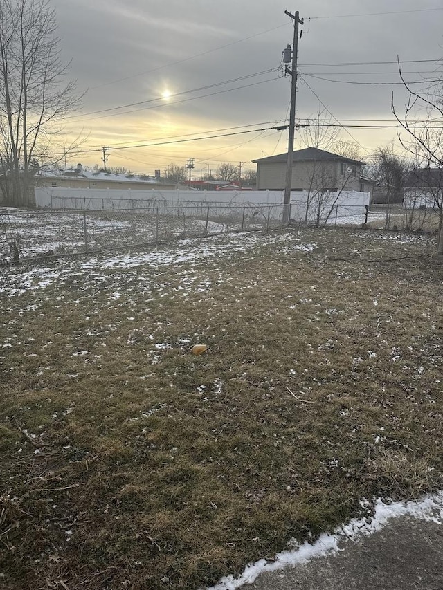 15818 Saint Louis Ave, Markham, IL 60428 - view of yard