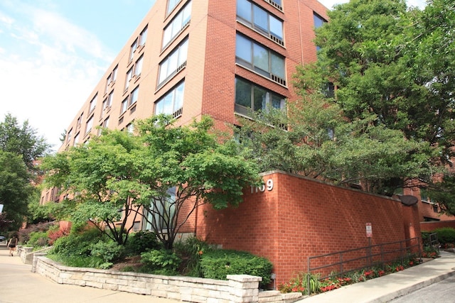 1169 S Plymouth Ct Unit 312, Chicago, IL 60605 - photo 1