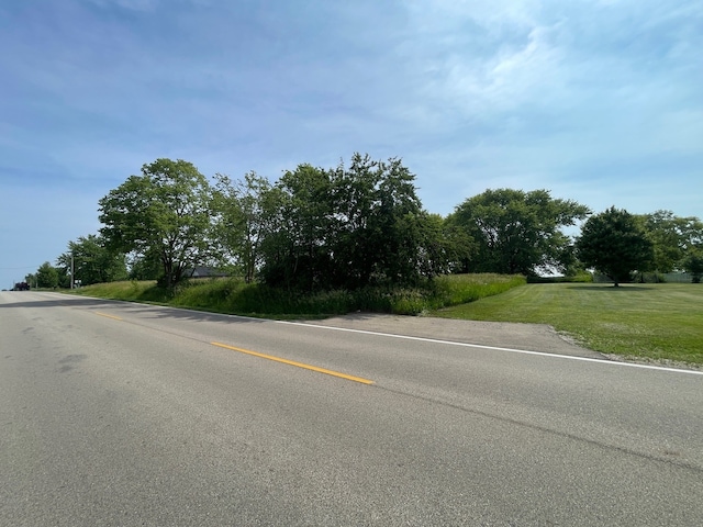 2912 E 29th Rd, Seneca, IL 61360