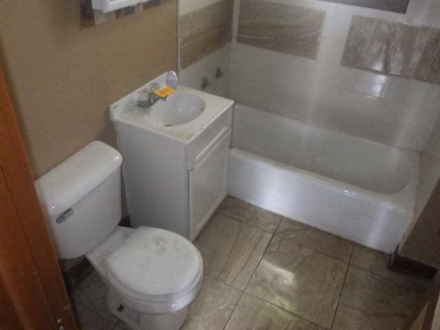6527 S Marshfield Ave, Chicago, IL 60636 - bathroom with vanity and toilet