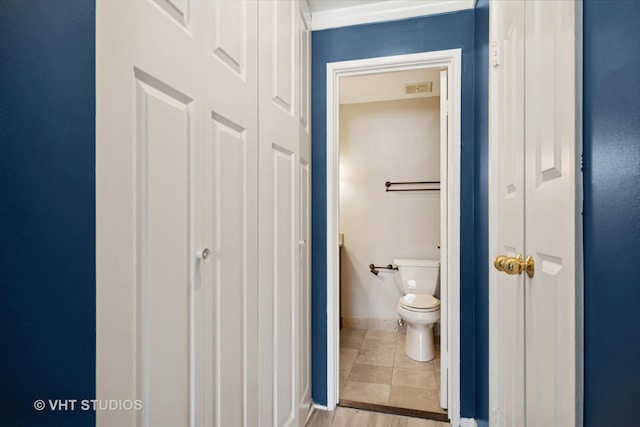 1127 S Old Wilke Rd Unit 201, Arlington Heights, IL 60005 - bathroom with toilet and baseboards