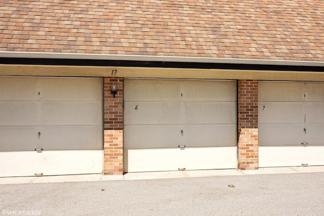1127 S Old Wilke Rd Unit 201, Arlington Heights, IL 60005 - view of garage