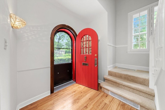 9209 S Hoyne Ave, Chicago, IL 60643 - foyer entrance with wood finished floors and stairway