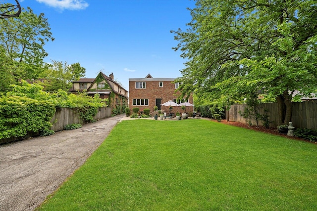 9209 S Hoyne Ave, Chicago, IL 60643 - view of fenced backyard