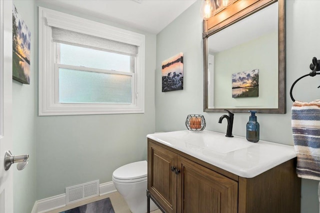 1738 E Jonquil Ter, Arlington Heights, IL 60004 - half bath featuring vanity and toilet