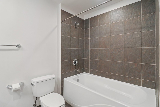 1819 S Michigan Ave Unit 406, Chicago, IL 60616 - bathroom with toilet and washtub / shower combination