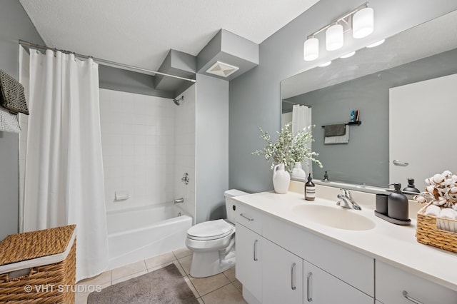 800 Elgin Rd Unit 1316, Evanston, IL 60201 - full bath featuring vanity, tile patterned flooring, and shower / bath combo with shower curtain