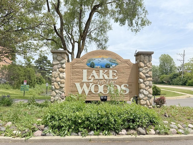 8025 Woodglen Ln Unit 307, Downers Grove, IL 60516 - view of community sign