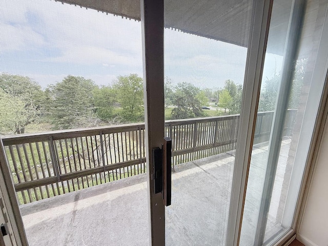 8025 Woodglen Ln Unit 307, Downers Grove, IL 60516 - view of balcony