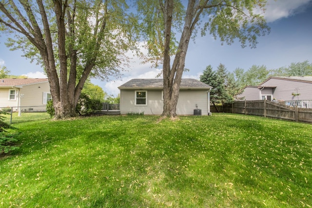 2060 Navarone Dr, Naperville, IL 60565 - view of fenced backyard
