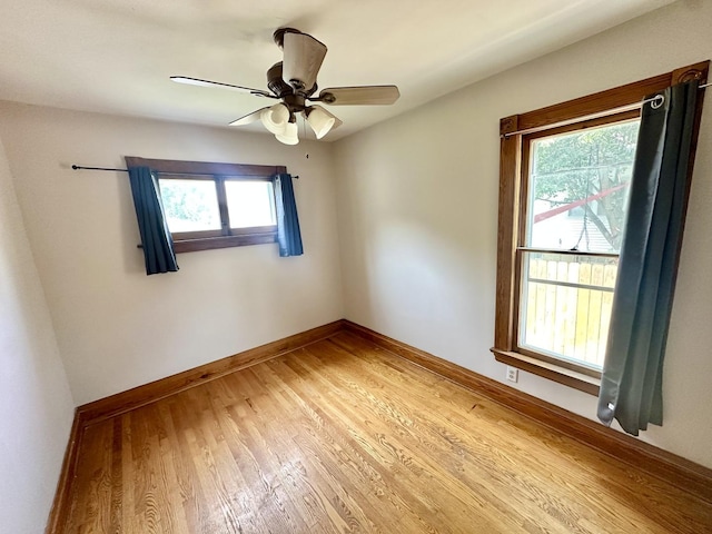 316 N Worth Ave, Elgin, IL 60123 - unfurnished room featuring light wood-style floors and a ceiling fan