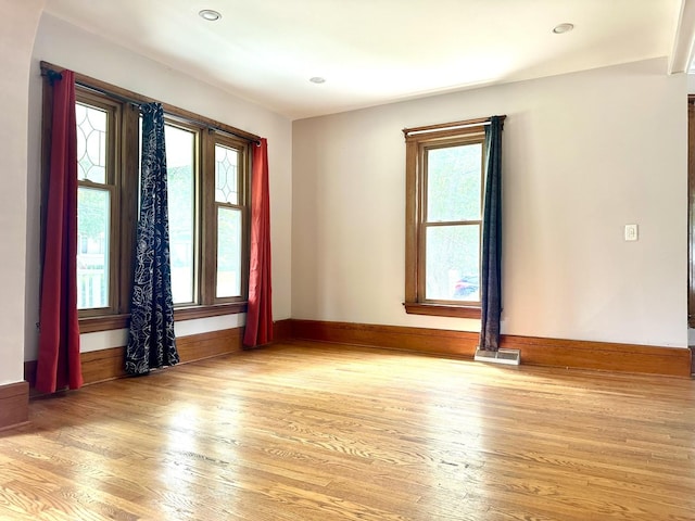 316 N Worth Ave, Elgin, IL 60123 - empty room with light wood-style floors, healthy amount of natural light, and recessed lighting