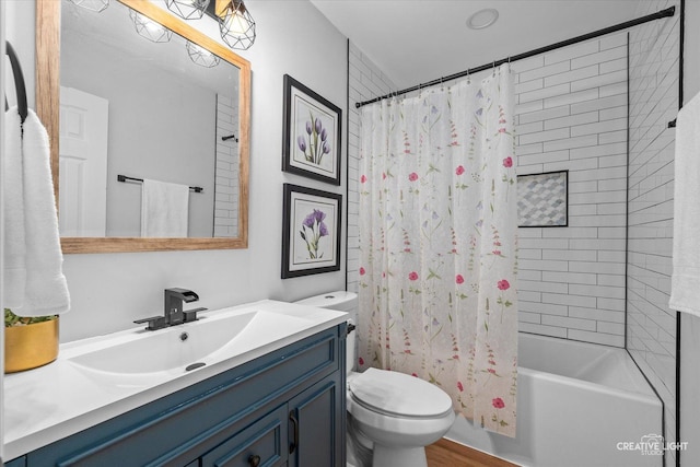 2945 Worcester Ln, Aurora, IL 60504 - bathroom with vanity, shower / bath combo with shower curtain, and wood finished floors