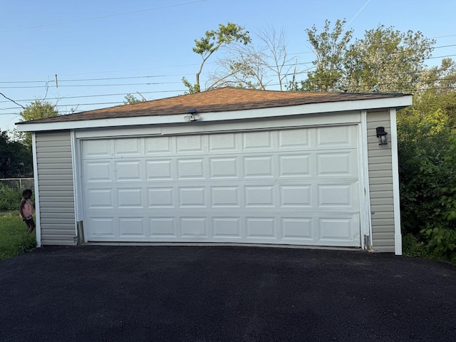 1923 Revere St, Chicago Heights, IL 60411 - view of detached garage
