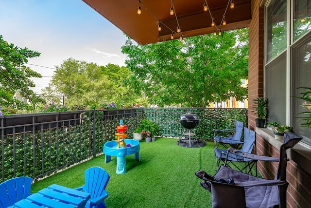 1825 N Winnebago Ave Unit 101, Chicago, IL 60647 - view of yard