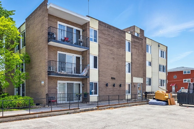 9516 S Kildare Ave Unit 3S, Oak Lawn, IL 60453 - view of apartment building / complex