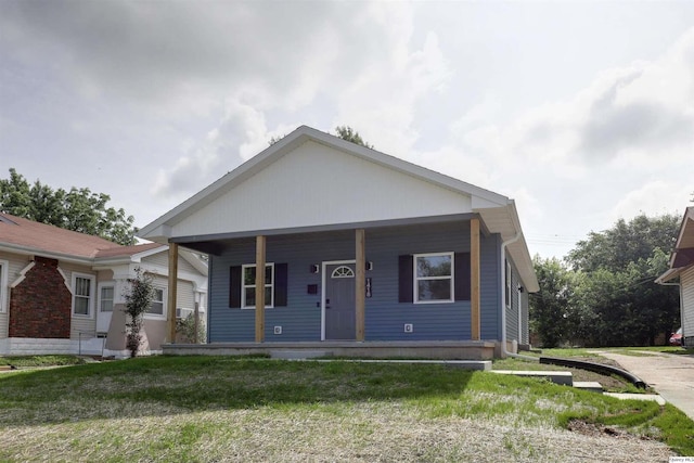 1418 N 6th, Quincy, IL 62301 - view of front of home featuring covered porch