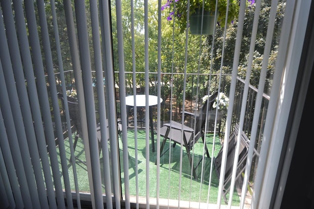 1455 N Winslowe Dr Unit 302, Palatine, IL 60074 - view of gate