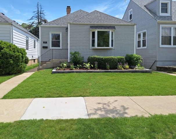 3811 N Pioneer Ave, Chicago, IL 60634 - photo 1