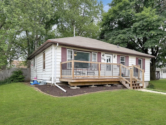 1639 S Highland Ave, Freeport, IL 61032 - ranch-style house featuring a deck