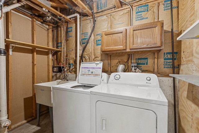 1228 N Lake Shore Dr, Round Lake Beach, IL 60073 - laundry area with washer and clothes dryer
