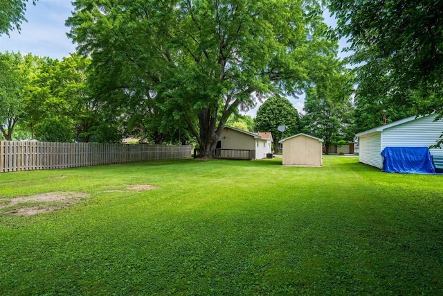112 NW Adams St N, Hopedale, IL 61747 - view of yard with a storage unit