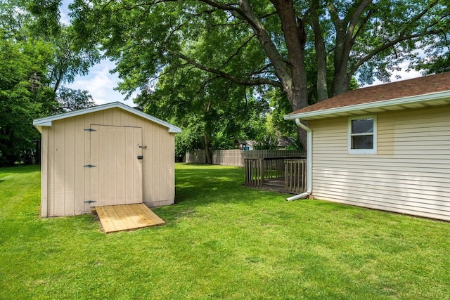 112 NW Adams St N, Hopedale, IL 61747 - view of yard with a shed