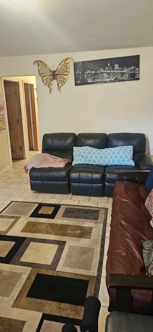 1601 44th Ave, Stone Park, IL 60165 - view of living room