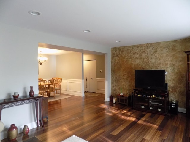 1025 S Fernandez Ave Unit 3M, Arlington Heights, IL 60005 - living area featuring wood finished floors, a wainscoted wall, recessed lighting, and a decorative wall