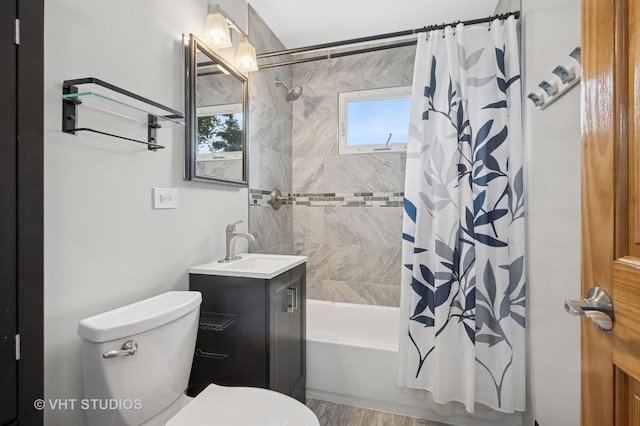 238 Weaver Dr, Cary, IL 60013 - full bath featuring shower / bath combo with shower curtain and vanity