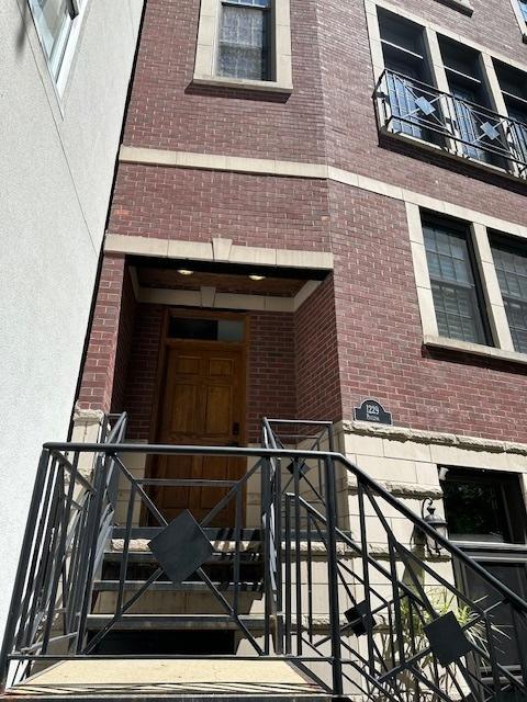 1229 N Paulina St Unit 2, Chicago, IL 60622 - photo 2