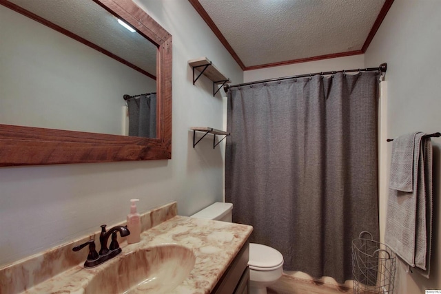 701 Dudley St, Liberty, IL 62347 - full bathroom featuring a textured ceiling, vanity, crown molding, and a shower with shower curtain