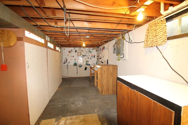 9682 Orr Ln, Winnebago, IL 61088 - unfinished below grade area with electric panel