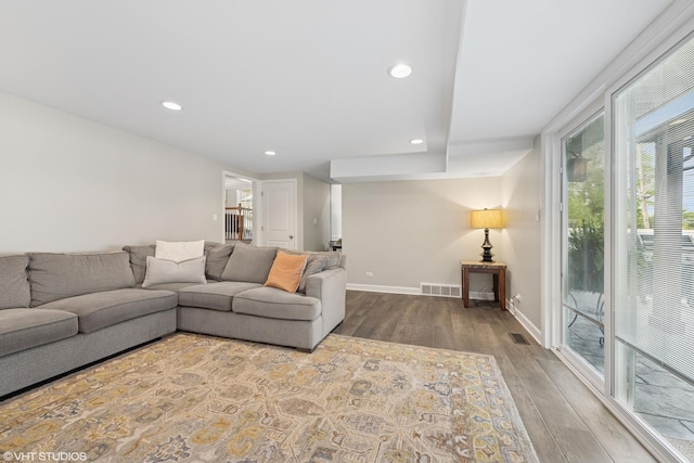 1407 N Dunton Ave, Arlington Heights, IL 60004 - living area with wood finished floors and recessed lighting