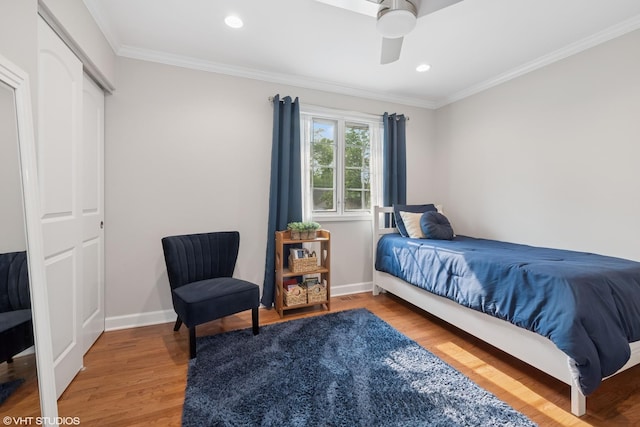 1407 N Dunton Ave, Arlington Heights, IL 60004 - bedroom featuring wood finished floors, crown molding, a ceiling fan, and recessed lighting